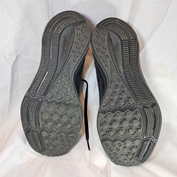 Nike Downshifter 7 Triple Black 852433-004 Women Sneakers Size 7 Running Trainer - Picture 9 of 9